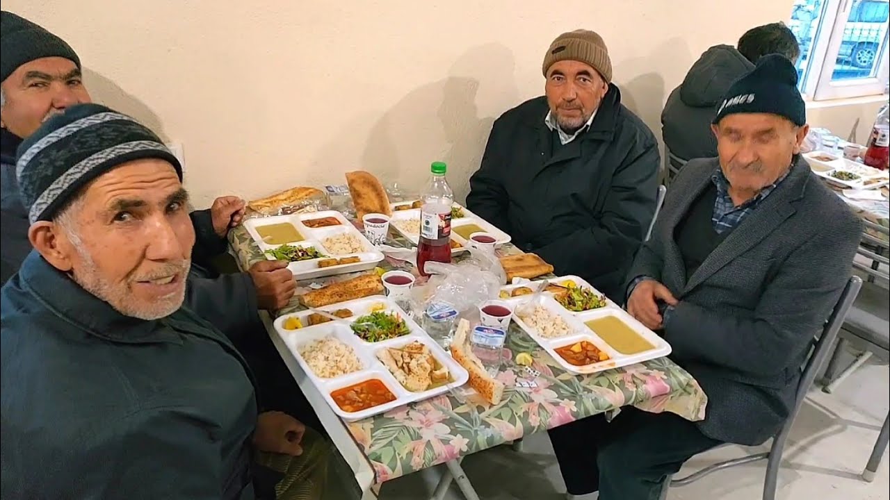 🌙 TOPLU İFTAR 💢🎉 YEMEĞİNDEYİZ 💯 #iftar #ramazan