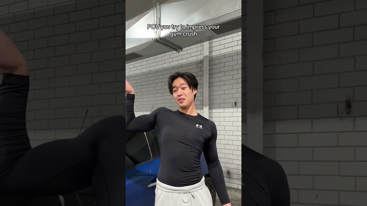 POV: Ты пытаешься произвести впечатление на свою любовь в спортзале