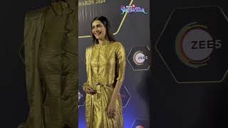 Karishma Tanna Stuns In A Shimmery Golden Dress As She Graces The Red Carpet | Bollywood | N18S