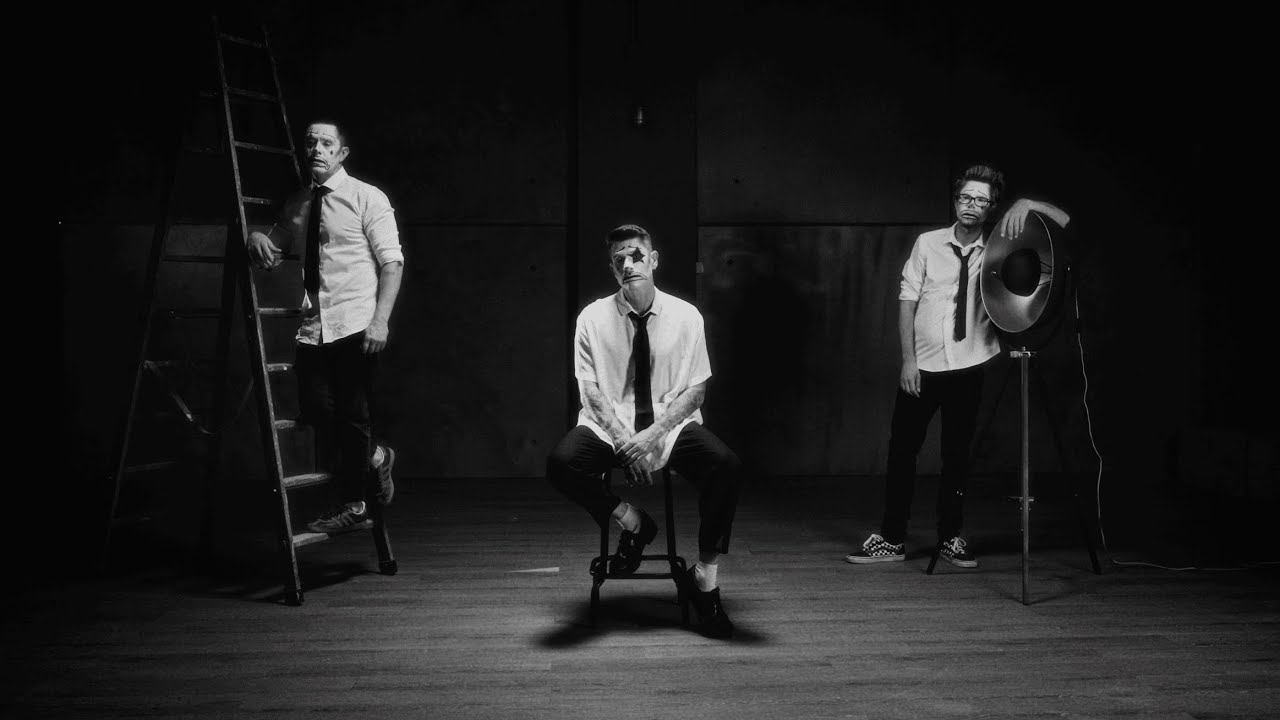 Pignoise - No Vale Entristecer (Vídeo Oficial)