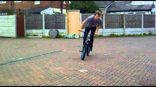 BMX flat 360 Attempts!!