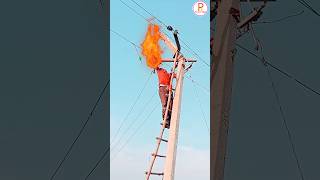 Electricity lineman #shorts #electricity #youtube #viral 😂