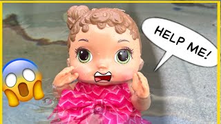 BABY ALIVE doll Can’t Swim on Vacation!