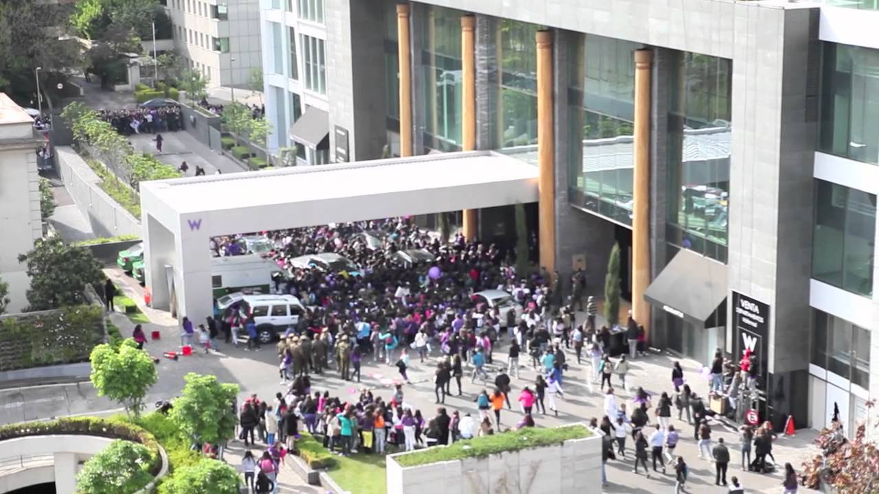 Bieber Fans Hotel W Santiago Chile 10am You Bieber Fans Hotel W Santiago Chile 10am