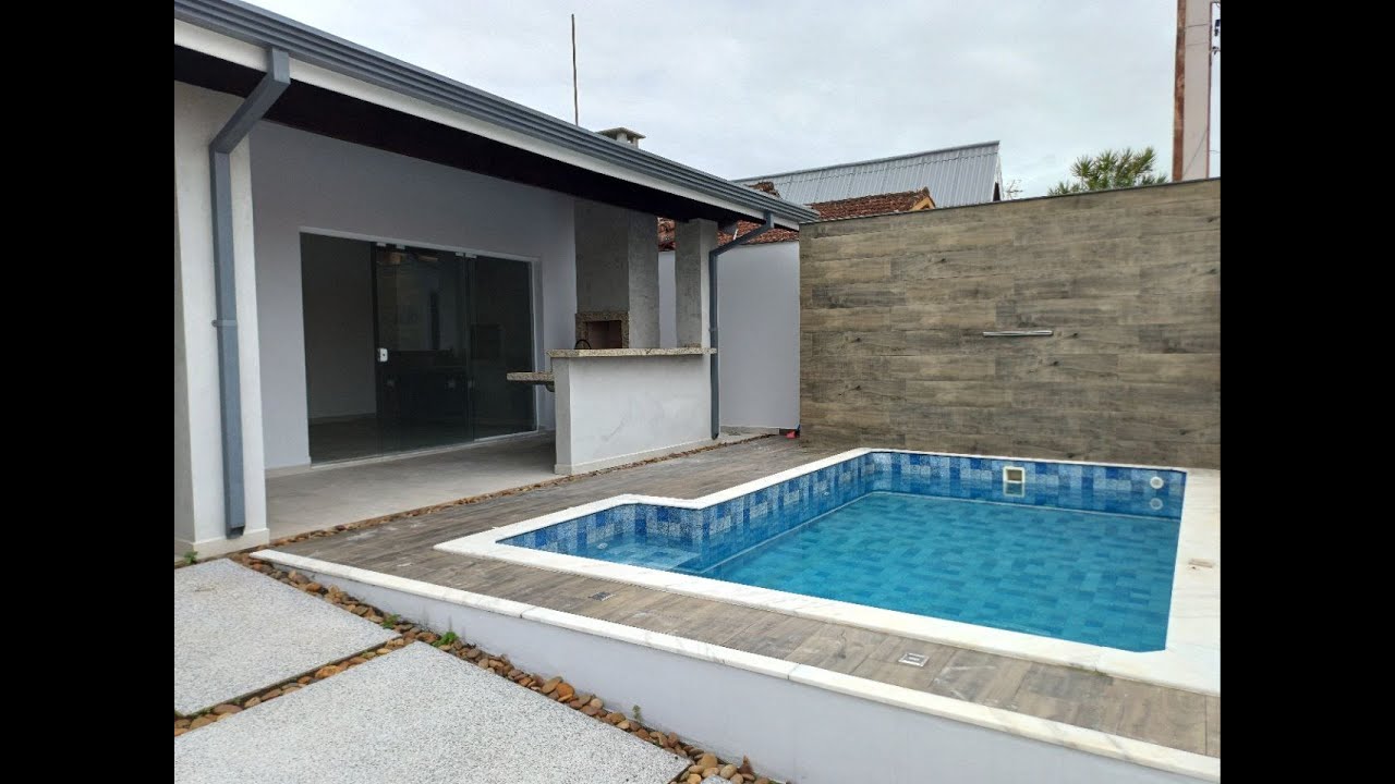 Casa moderna com piscina à venda no Oásis, Peruíbe