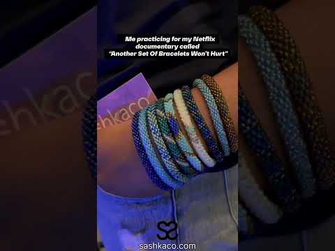 Would you watch?👀🛍️ #sashkaco #beadedbracelets #handmade #giftideas #summerfashion