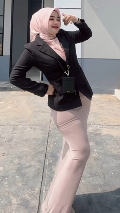 Cewek Cantik Lagi Sendirian