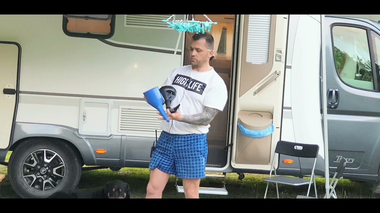 Mis varustus matkaautoga kaasa tuleb