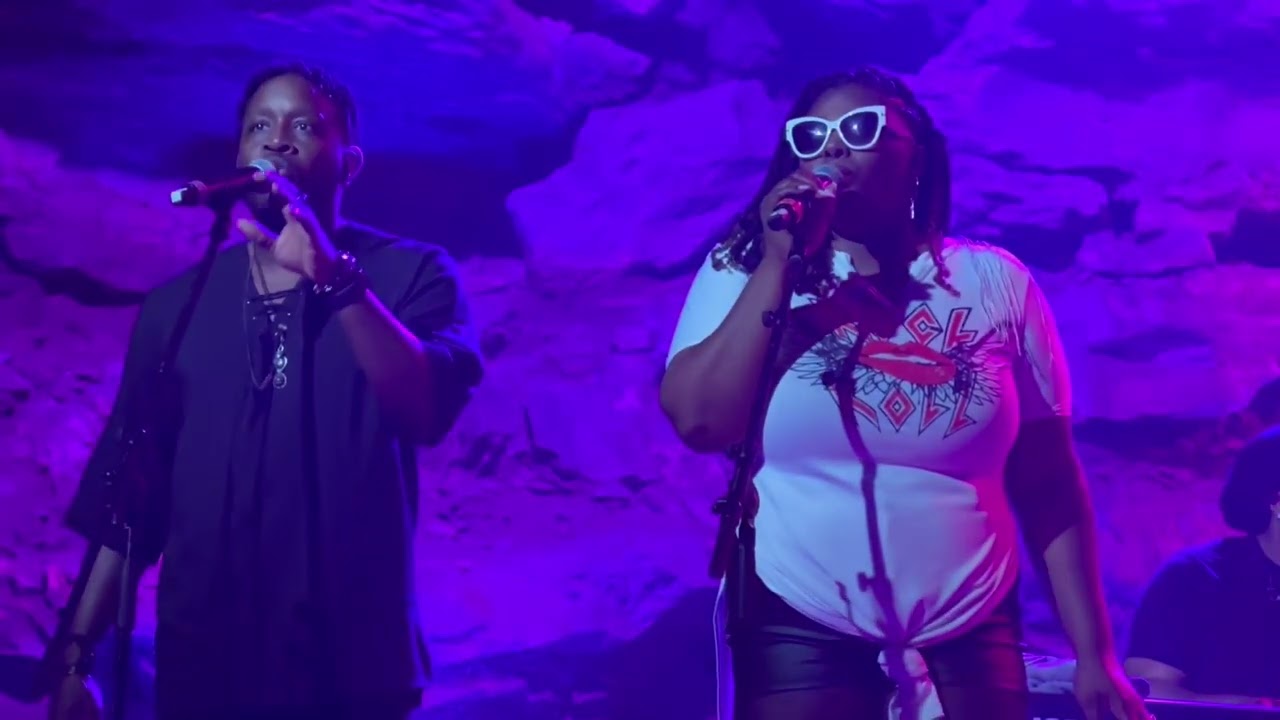 "HEAVY ON THE HUMBLE" - MIKE FARRIS & THE FORTUNATE FEW - @ The Caverns - Pelham, TN - 8/3/25