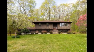 Just Listed in Montville, CT! 28 Caribou Way, Montville, Connecticut
