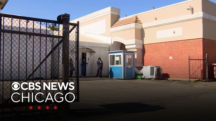 Migrant shelter closing in Chicago's Little Village neighborhood