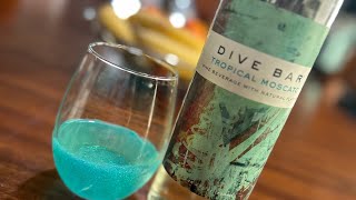Dive Bar Tropical Moscato