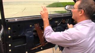 1986 Oldsmobile Delta 88 door panel R & R pt 2