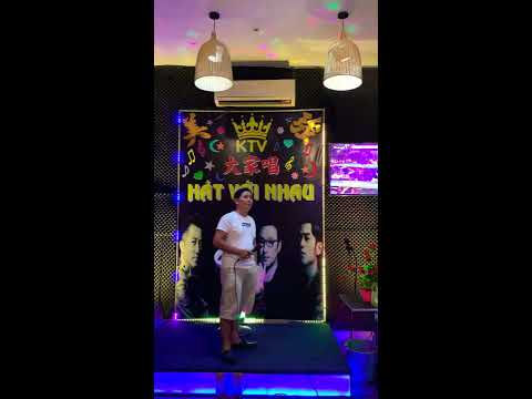 情憑谁来定错対 - 谭咏麟  -