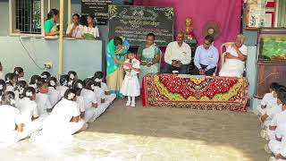 உயிர்எழுத்துகளின் பாடல்