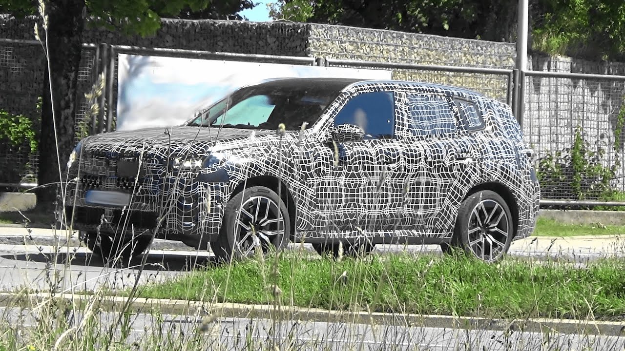 BMW X3 - 2023 / 2024 - Barely Disguised Prototype - Part 2 - YouTube