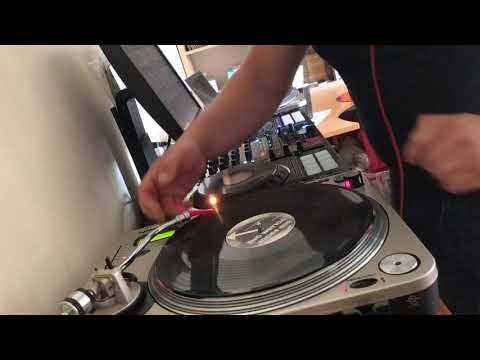 Yomanda - Synth & Strings Scratching