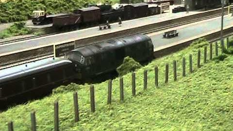 Dapol Class 22 with DCC sound at Ashprington Road