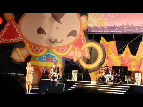 2011【高雄燈會】叮噹- 一半 (現場清唱)