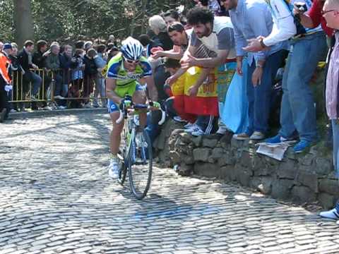 Ronde van Vlaanderen 2009 @ De Kapel Muur deel 2