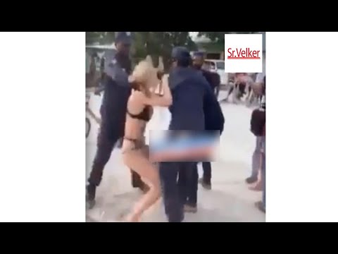 Video: Sea Happened: Christina Babushkina, De 42 Años, Se Burla De Una Foto En Bikini En Las Maldivas
