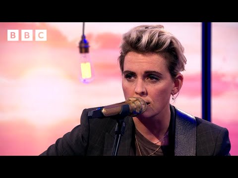 Brandi Carlile performs 'Returning To Myself' | The One Show - BBC