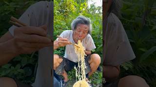 Mie Instan Tumpah Pak Sedih Banget