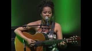 Sara Tavares - Balancê (Live in Lisboa, 2007) (4/13)