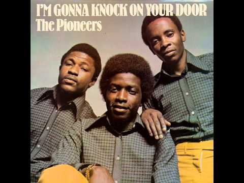 洋楽 The Pioneers / I'm Gonna Knock On Your D The Pioneers – I'm Gonna Knock On Your Door – Vinyl (LP