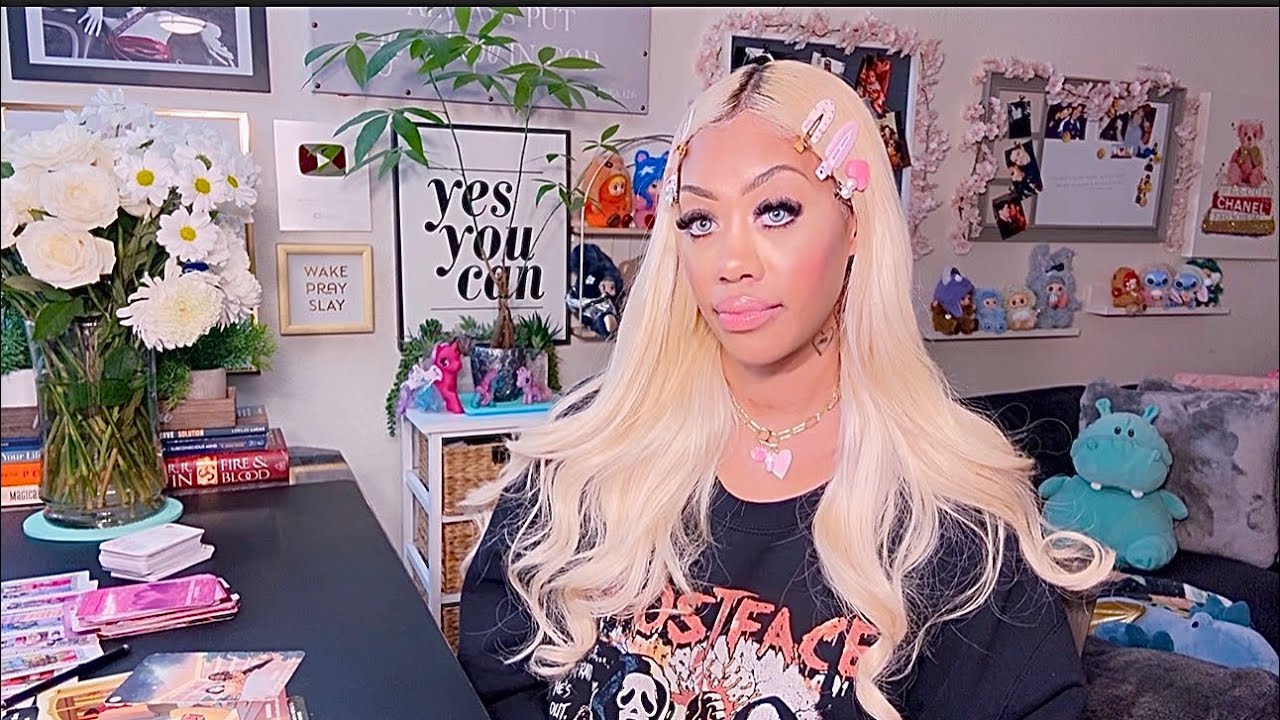 Omg ur funny, idk why ppl are Shocked, ur BACK.. and you got karma walking them like a 🐶