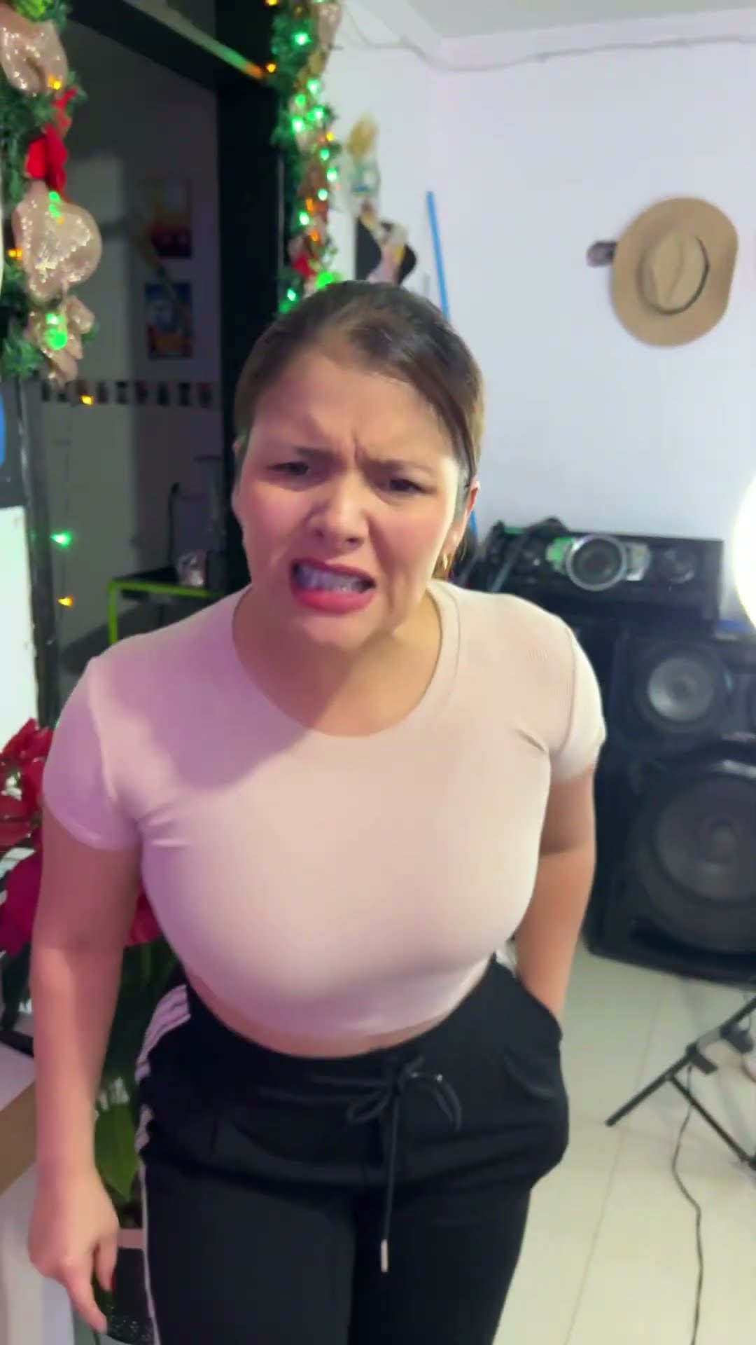 Dime el color lombriciento ?#humor #cosasdefamilia #comedia #shortviral