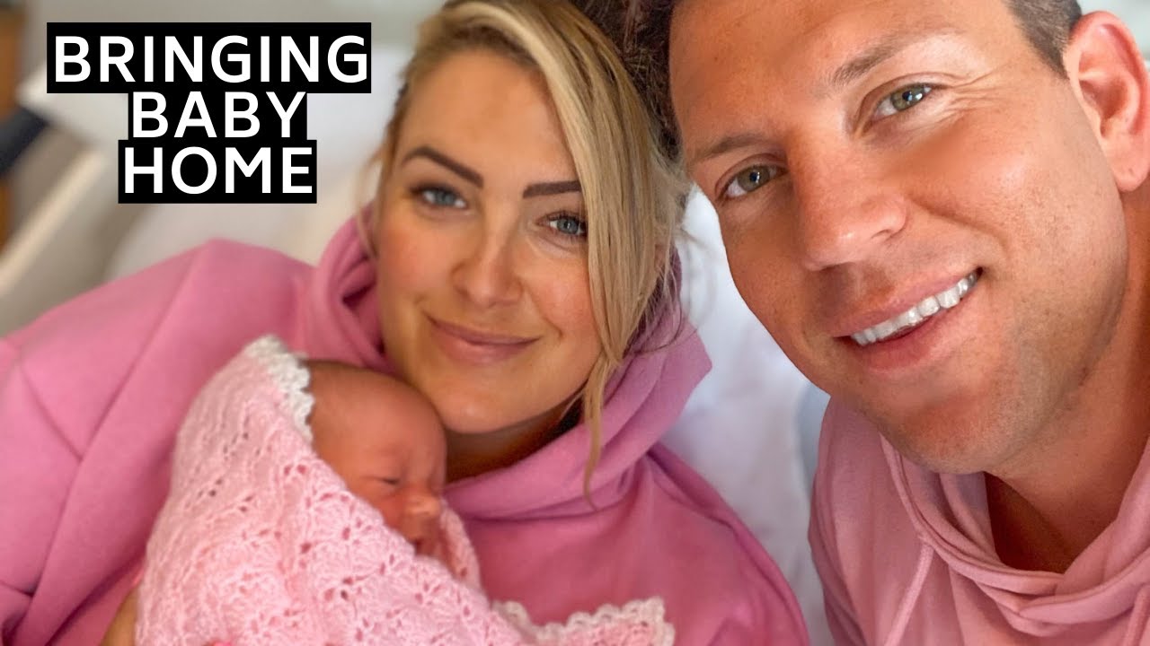 BRINGING BABY HOME FROM THE HOSPITAL - YouTube