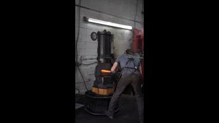 StretchIng metal!