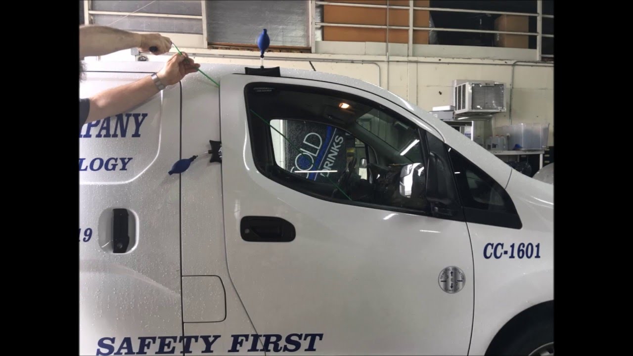 How to Unlock A Car: Nissan NV200 - YouTube