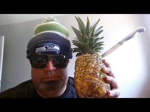 Peel & slice whole pineapple in 1.5 seconds - healthful (but also insane) life hacks