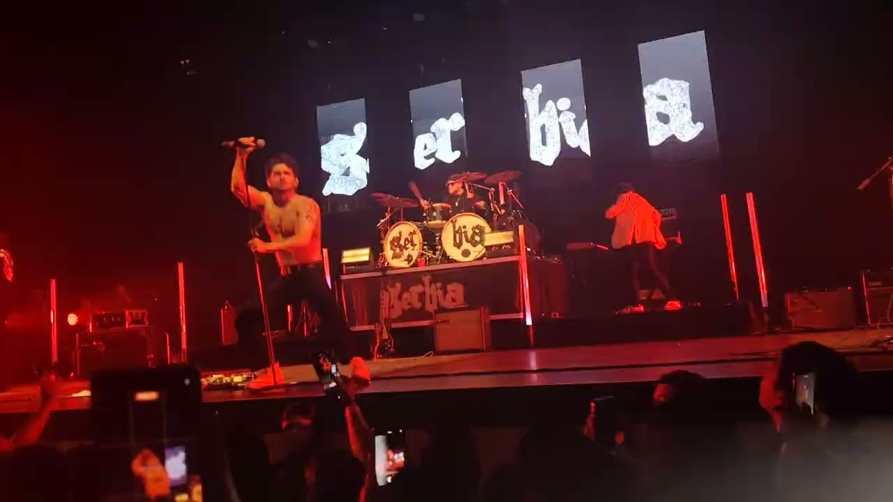 Suéltame - Serbia (en vivo)