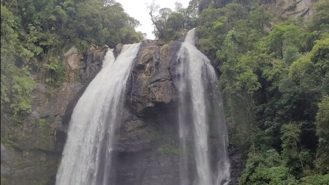 Véu da Noiva – Cachoeira impressionante