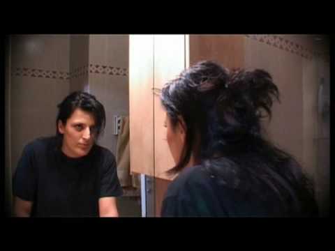 עומד על צוק 