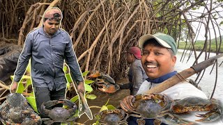 मावस भावासोबत गेलो खाजणात खेकडी काढायला 😍 | थरारक ! Giant Mud Crab Cathing | S For Satish | Kokan