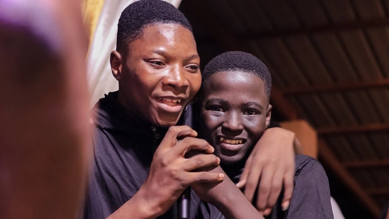 Delson ak Dyaman te vibre yogann pandan konsè Fr Luckson Zòn Pa Fè Moun lan .