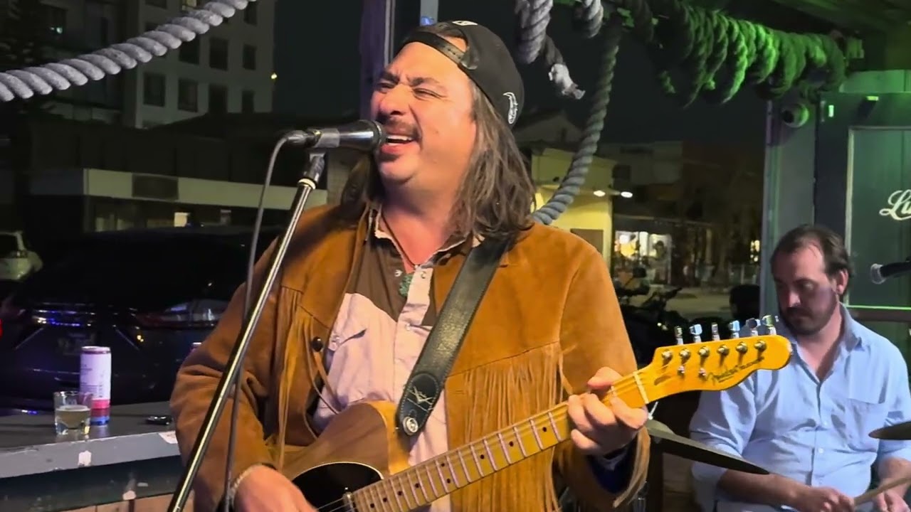 Beartoe – I Shall Be Released ￼