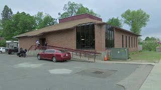 An investigation on State Street in Springfield continues