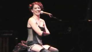 Amanda Palmer: &quot;Vegemite Song&quot; @ Sydney Opera House 7-Mar-10