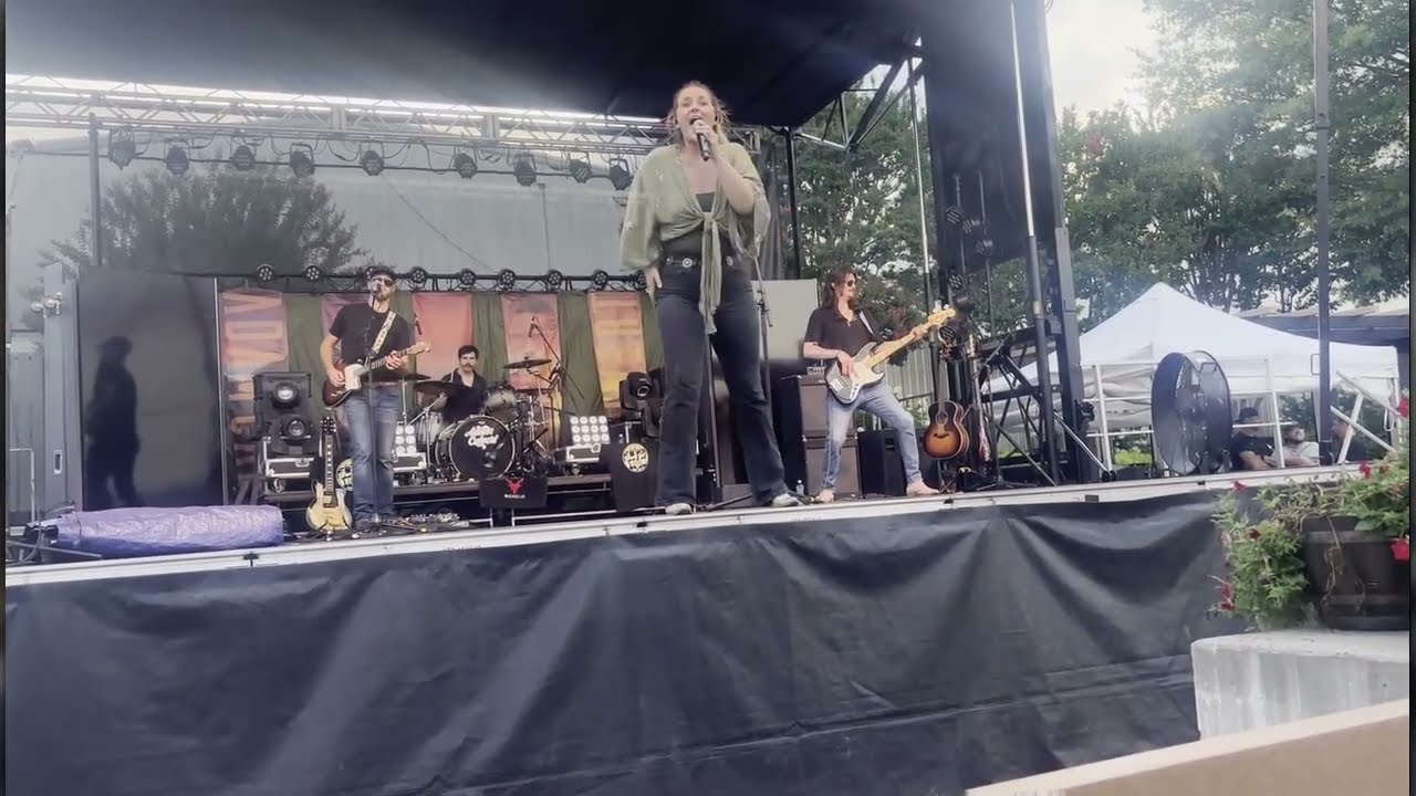 Jess Kellie Adams Full Set @ The 2025 Delaware State Fair