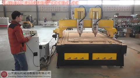 Independent two heads cnc router machine  processing wood door
