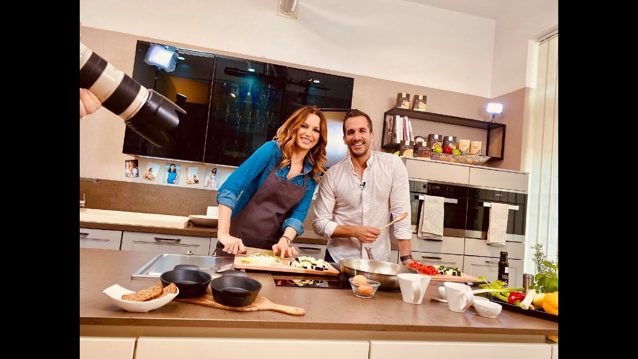 Cukkinis-édesköményes shakshuka recept - Tomán Szabina, Sass Dani