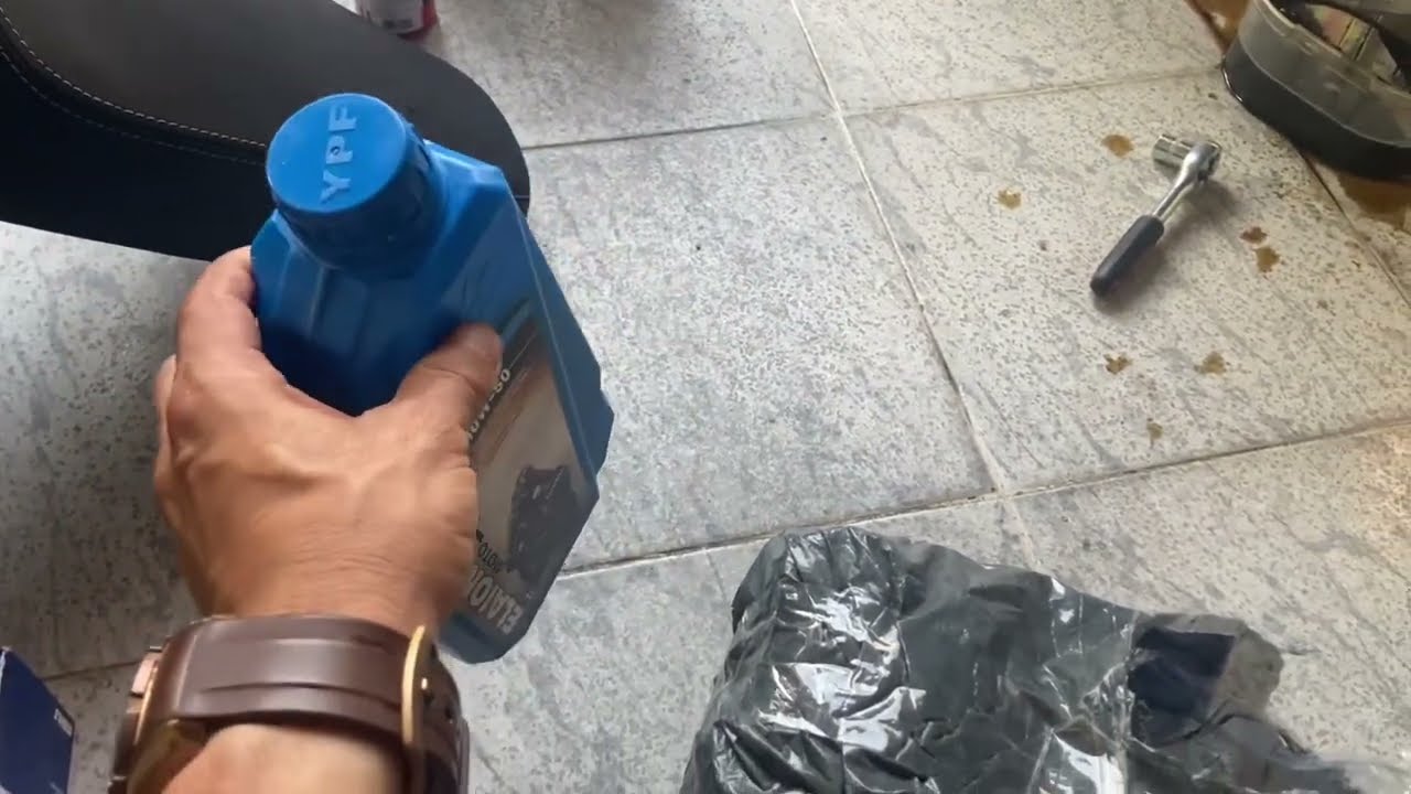 Teusa de óleo da Continetal GT em casa e aconteceu isso 👀