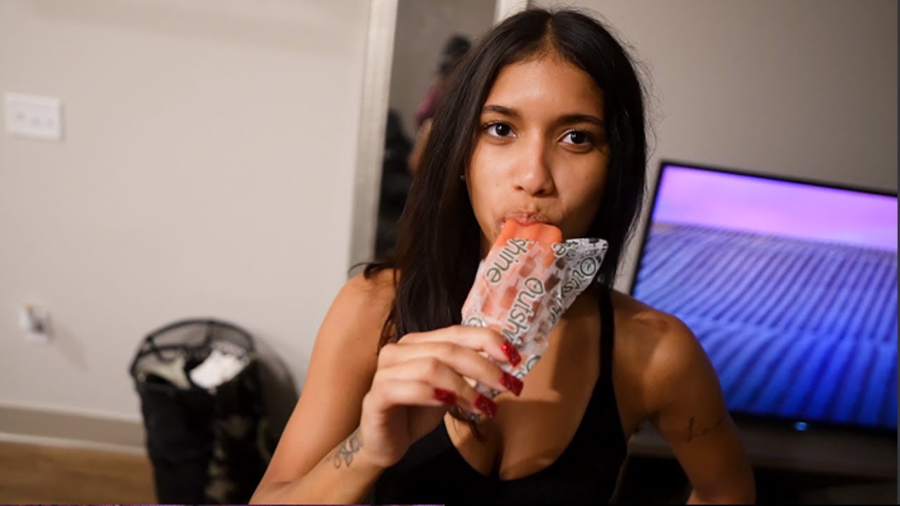 SHE CAME OVER AT 3AM… 😳