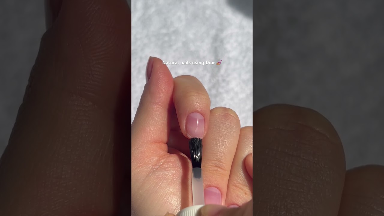 A natural mani using the Dior nail glow 💅🏽🎀 