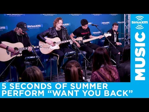 5 Seconds Of Summer perform